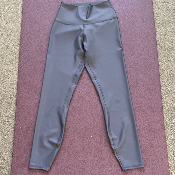 Alo Yoga 7/8 High Waist Airlift Legging, XS, Fog, EUC - Picture 1 of 3